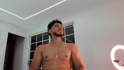 Snapshot of heavy_thor chatting on February 10, 2025, 11:23 pm Thor online show from February 10, 2025, 11:23 pm