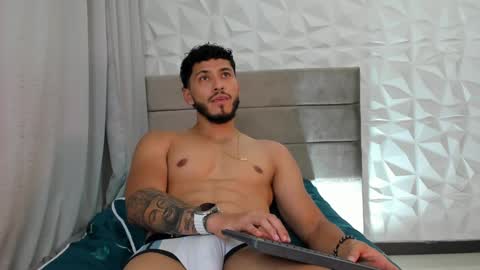 Snapshot of heavy_thor chatting on February 12, 2025, 11:51 pm Thor online show from February 12, 2025, 11:51 pm