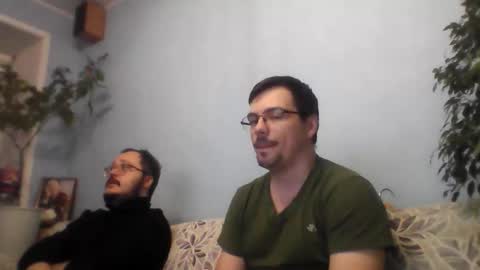 Snapshot of hedineko chatting on February 14, 2026, 12:46 pm hedineko online show from February 14, 2026, 12:46 pm