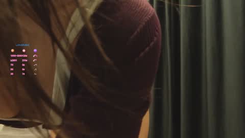 Snapshot of hee_jeen chatting on October 29, 2025, 6:09 pm Jeen online show from October 29, 2025, 6:09 pm