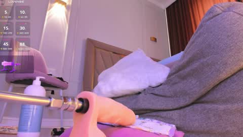 Call me Mia online show from April 9, 2026, 6:19 am