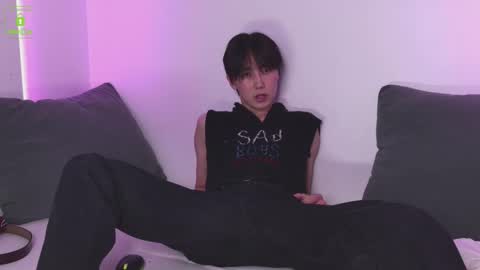 HEEJIN online show from September 16, 2025, 6:42 pm