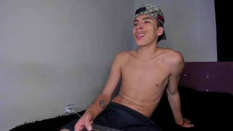 heellboy_ online show from June 25, 2026, 6:40 am