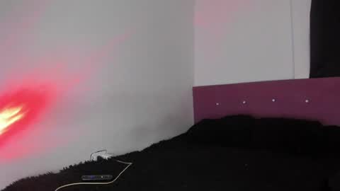 heellboy_ online show from July 28, 2026, 9:36 pm