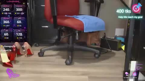 Snapshot of heelsslav21 chatting on March 4, 2026, 9:32 pm heelsslav21 online show from March 4, 2026, 9:32 pm