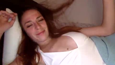 heidi_is_here_72 online show from July 9, 2026, 10:36 pm