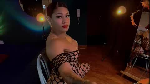 Heidi  online show from October 23, 2025, 2:55 am