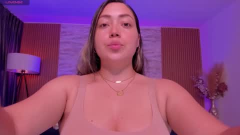 Heidy online show from November 26, 2025, 3:07 am