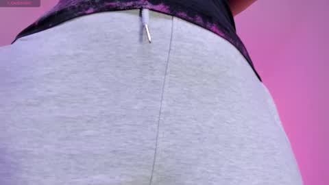 Heidy online show from February 26, 2026, 7:35 pm