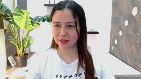 Heidy online show from May 26, 2026, 1:29 pm