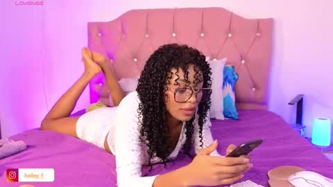 HEILY  online show from February 28, 2025, 9:15 am