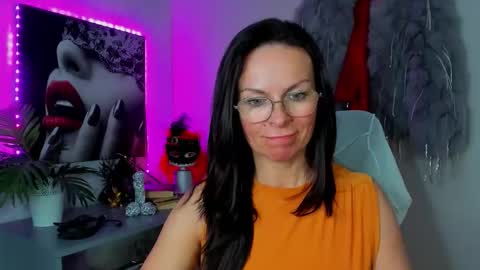 Snapshot of helen_79 chatting on May 11, 2026, 2:45 pm Helen online show from May 11, 2026, 2:45 pm