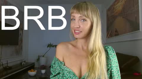 Snapshot of helen_bb chatting on February 27, 2026, 5:02 pm Helen online show from February 27, 2026, 5:02 pm