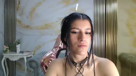 helena1_s online show from October 6, 2025, 8:06 pm