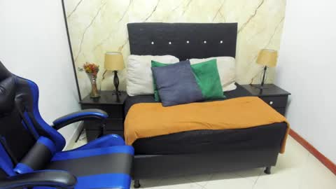 HELENA COPPER online show from April 13, 2026, 2:39 am