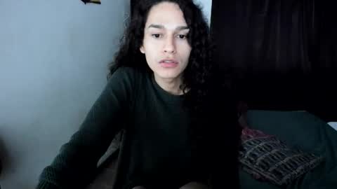 helena_spellman online show from April 16, 2026, 11:33 am