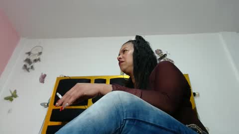 helenahotwet online show from January 28, 2025, 6:49 pm