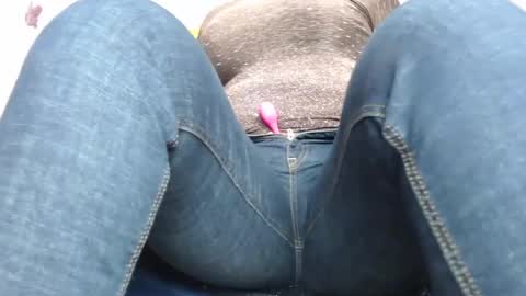 helenahotwet online show from September 27, 2025, 1:49 pm