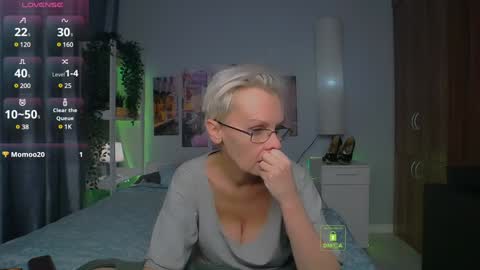Snapshot of helgahimmele chatting on December 4, 2024, 7:12 pm Helga online show from December 4, 2024, 7:12 pm