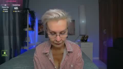Snapshot of helgahimmele chatting on December 9, 2024, 3:44 pm Helga online show from December 9, 2024, 3:44 pm