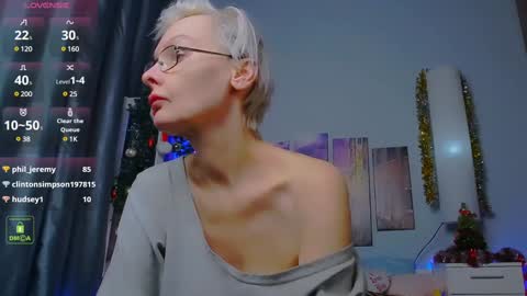 Snapshot of helgahimmele chatting on January 11, 2025, 2:20 am Helga online show from January 11, 2025, 2:20 am