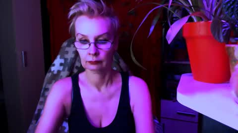 Helga online show from March 26, 2026, 4:01 pm