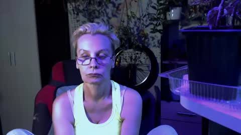 Helga online show from July 17, 2026, 6:02 pm