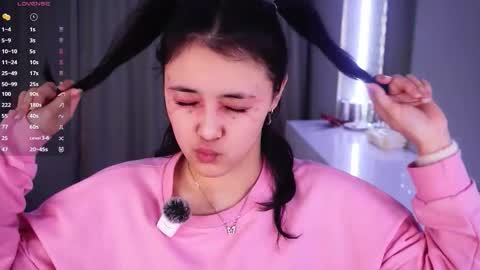 Snapshot of helgamartin chatting on February 7, 2026, 8:34 pm Aurora online show from February 7, 2026, 8:34 pm