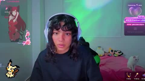 Helia Transfem and Amy online show from February 19, 2026, 11:23 pm