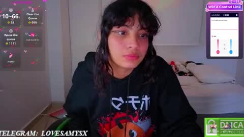 Helia Transfem and Amy online show from April 10, 2026, 6:29 am