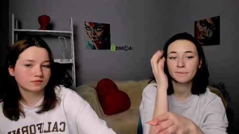 Helli online show from March 4, 2025, 4:30 pm