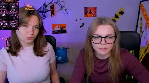 Helli online show from October 28, 2025, 8:22 pm