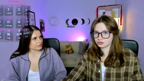 Snapshot of helli_belli chatting on May 14, 2026, 7:20 pm Helli online show from May 14, 2026, 7:20 pm