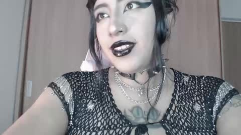 Snapshot of hello_demonkitty chatting on September 10, 2025, 5:46 pm SIMONA  online show from September 10, 2025, 5:46 pm