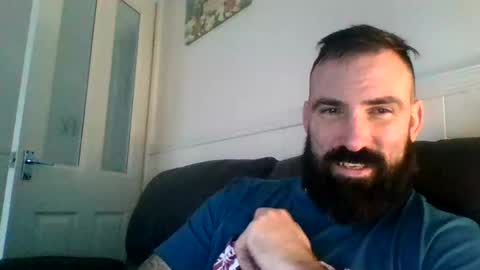 hellobunbunx0 online show from February 15, 2025, 4:12 pm