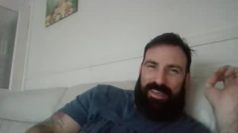 hellobunbunx0 online show from April 2, 2026, 6:16 pm