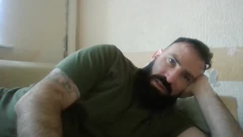 hellobunbunx0 online show from April 12, 2026, 4:23 pm