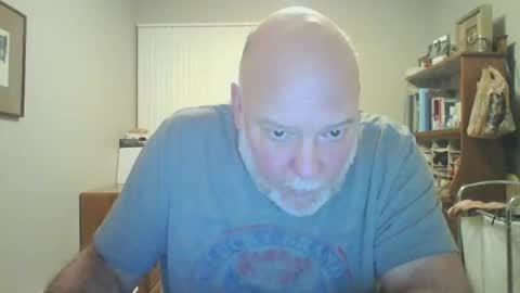 helloforfun111 online show from December 31, 2024, 12:46 pm