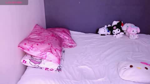 hellokitty_valery1 online show from February 12, 2026, 11:22 pm