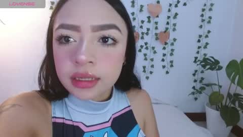 hellokitty_valery1 online show from April 12, 2026, 10:59 pm