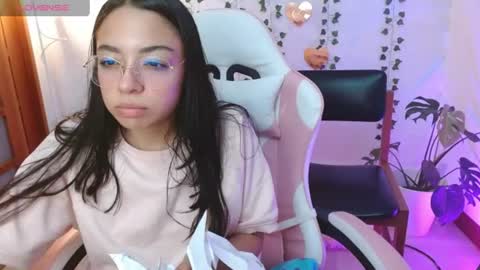 hellokitty_valery1 online show from July 6, 2026, 1:35 am