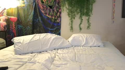 Hemopoietic Candy online show from March 7, 2025, 4:44 pm