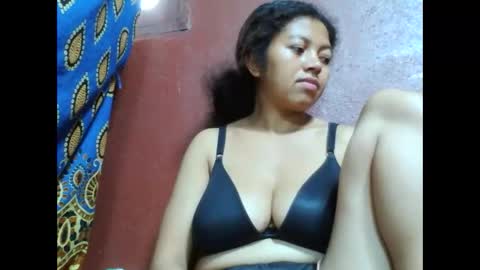 henitsaldy online show from October 1, 2025, 8:20 am