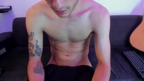 Snapshot of henrik_senn chatting on March 5, 2026, 11:28 am henrik_senn online show from March 5, 2026, 11:28 am