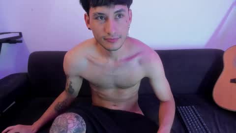 Snapshot of henrik_senn chatting on March 8, 2026, 8:40 am henrik_senn online show from March 8, 2026, 8:40 am