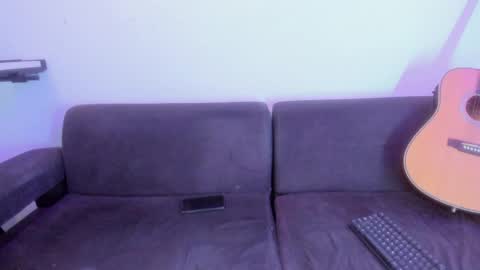 Snapshot of henrik_senn chatting on April 10, 2026, 8:19 am henrik_senn online show from April 10, 2026, 8:19 am