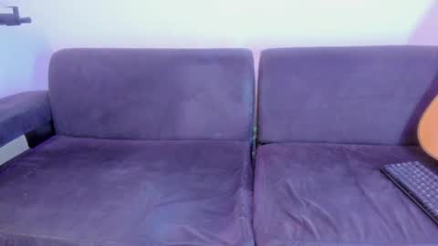 Snapshot of henrik_senn chatting on April 13, 2026, 9:59 am henrik_senn online show from April 13, 2026, 9:59 am