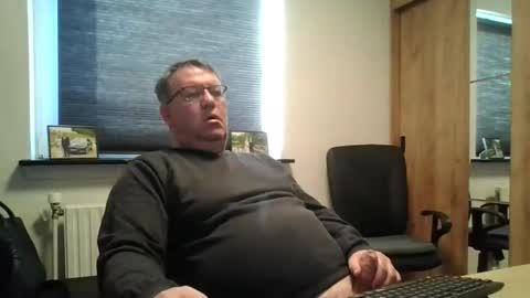 henrikrp1971 online show from February 14, 2026, 2:58 pm