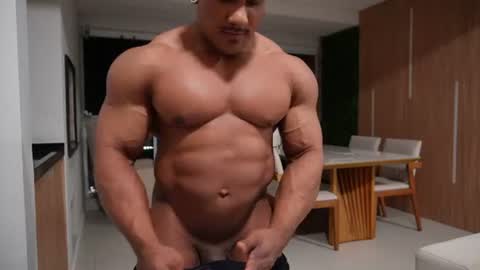 Henri online show from August 6, 2026, 10:44 pm