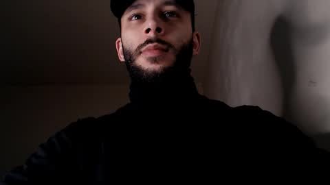 Snapshot of henryaxe chatting on February 12, 2026, 10:21 am HenryAxe online show from February 12, 2026, 10:21 am